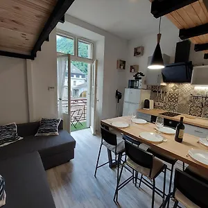 Mezzanine 6 Personnes Avec Balcon Vue Sur La Montagne Appartement Cauterets