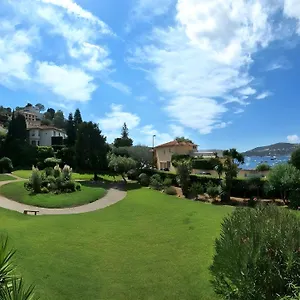 La De Saint-jean-cap-ferrat, Vue Et Acces Saint-Jean-Cap-Ferrat